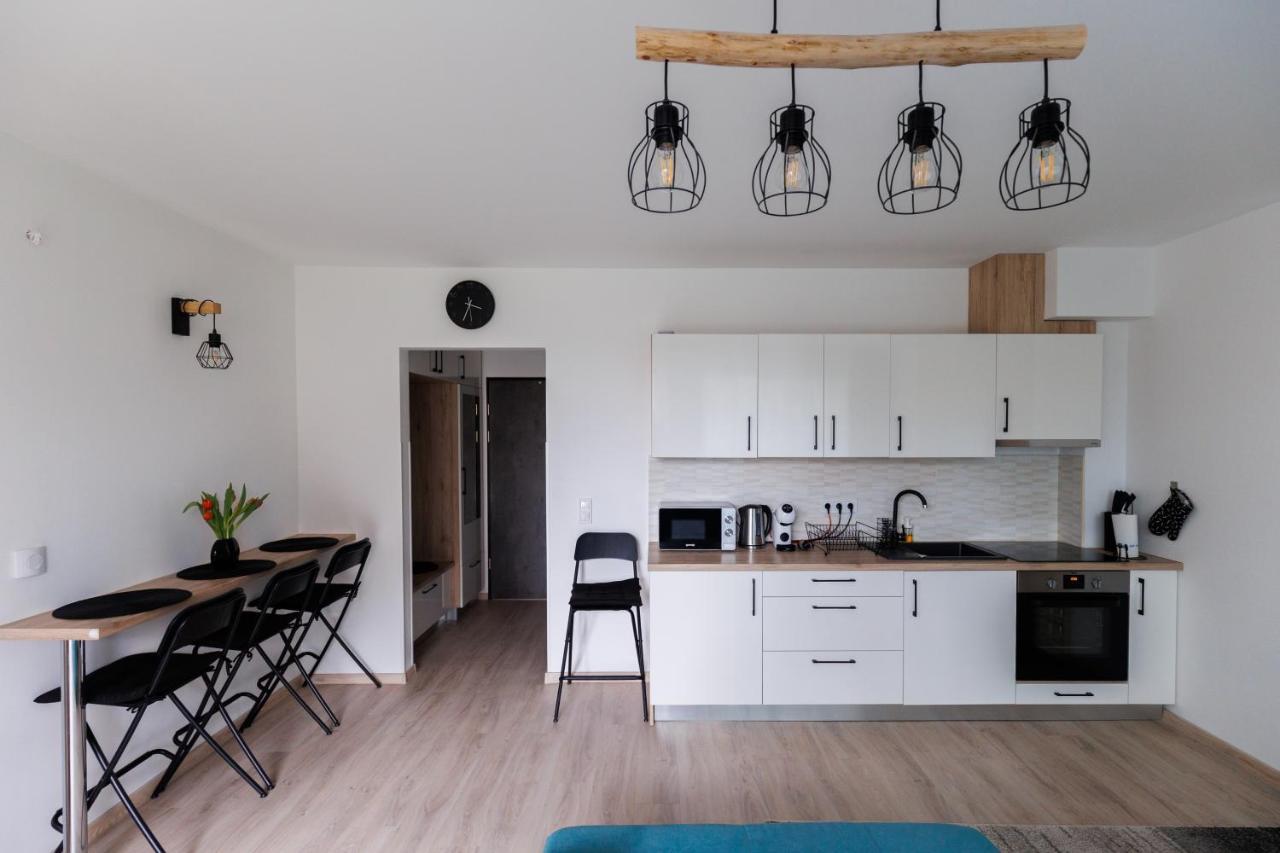 Villa Bauhaus Wellness Apartman Fsz. 1 Siófok Eksteriør bilde